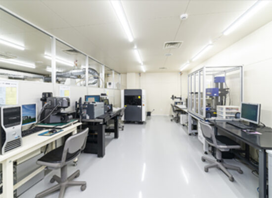 超精密加工は加工環境が命！温度、湿度、振動が精度を左右する理由 | 超精密 微細加工.com